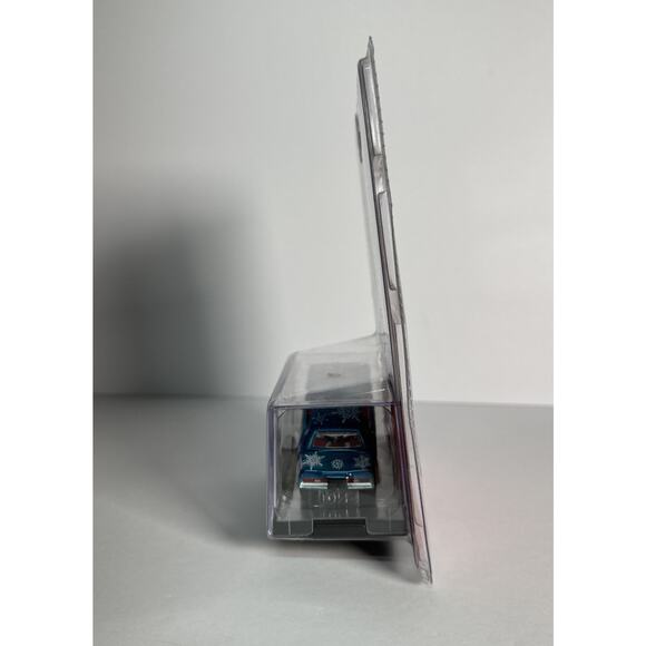 M2 Machines Coca-Cola Christmas Blue 1971 Dodge Challenger Funny Car SK08 23-23 - Picture 8 of 9